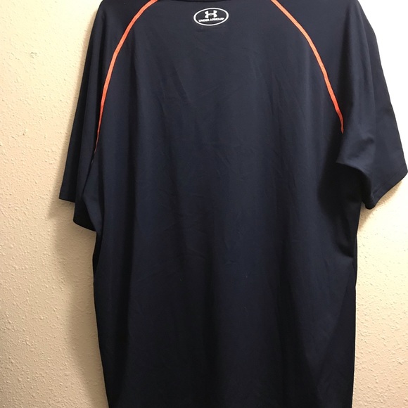 Under Armour. Loose Fit. Heat Gear Shirt. Size XL - Picture 5 of 6